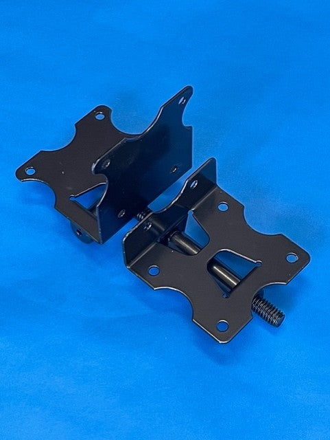 Self-Closing Hinge / Black