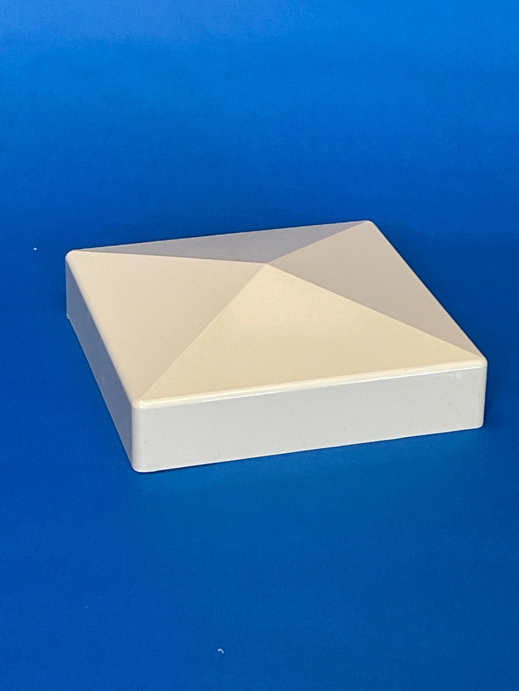 Post Cap / 4" x 4" / Pyramid