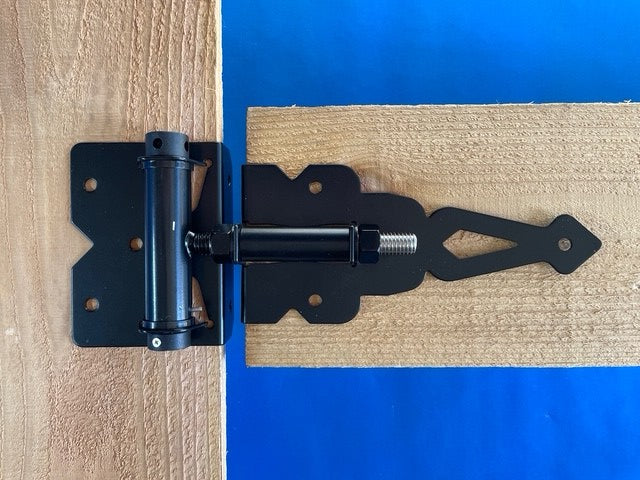 Self-Closing Hinge for Wood / Heavy Duty / Black